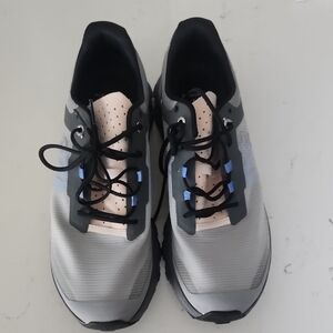 Women's Gray and Black Athletic Shoes